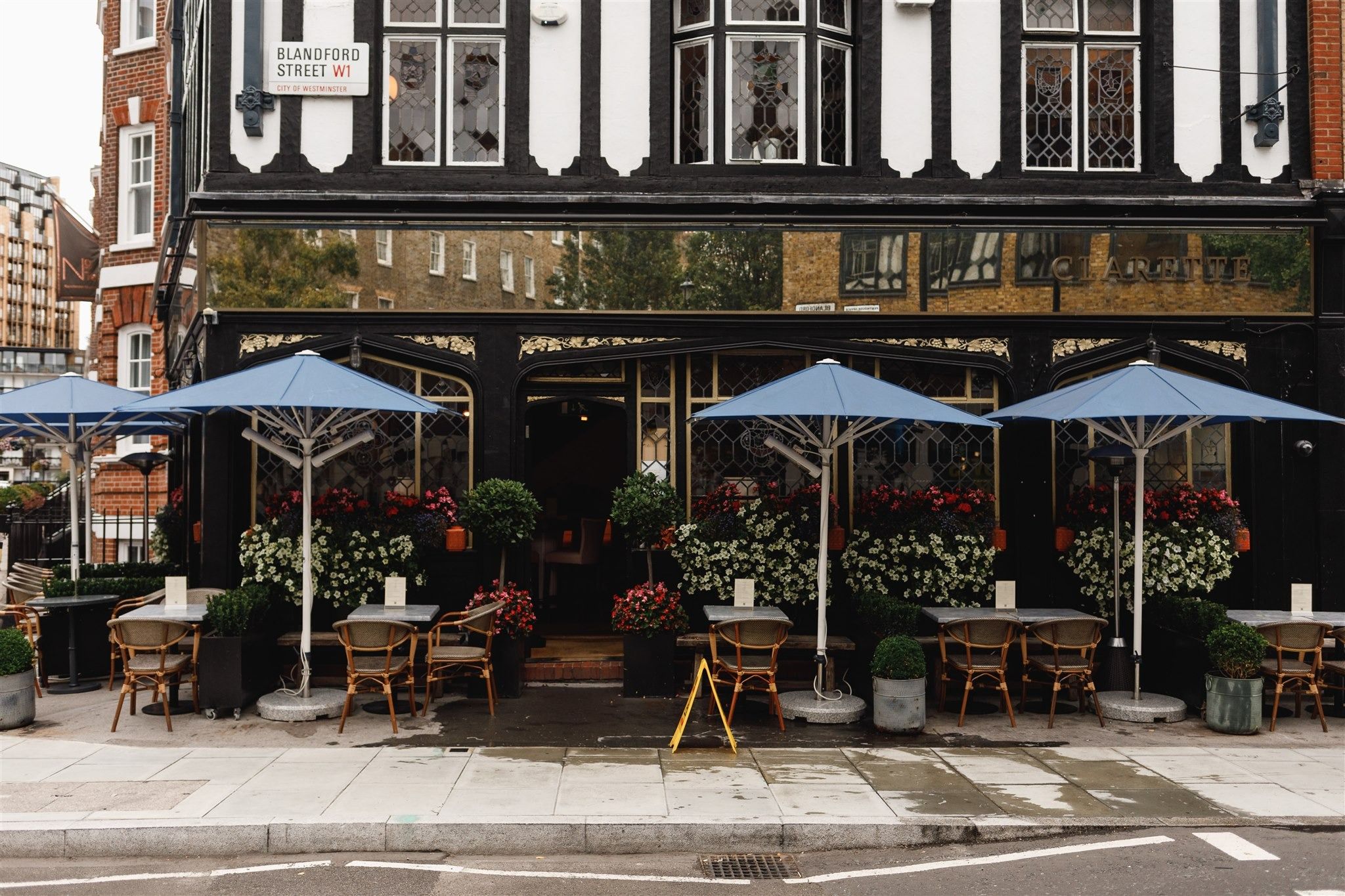 exterior of the clarette marylebone bar london