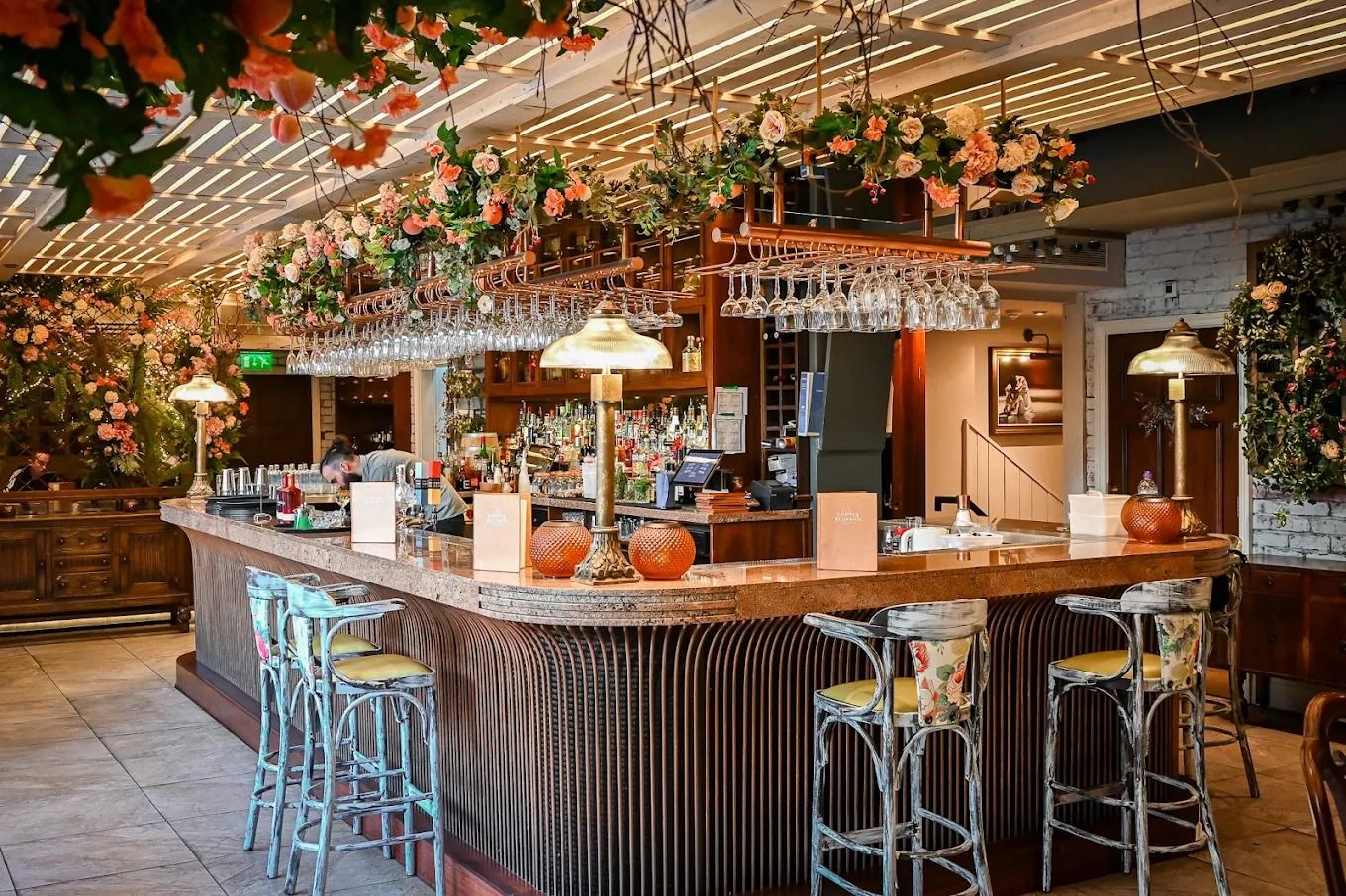 A contemporary cocktail bar for stylish Edinburgh events: Copper Blossom1