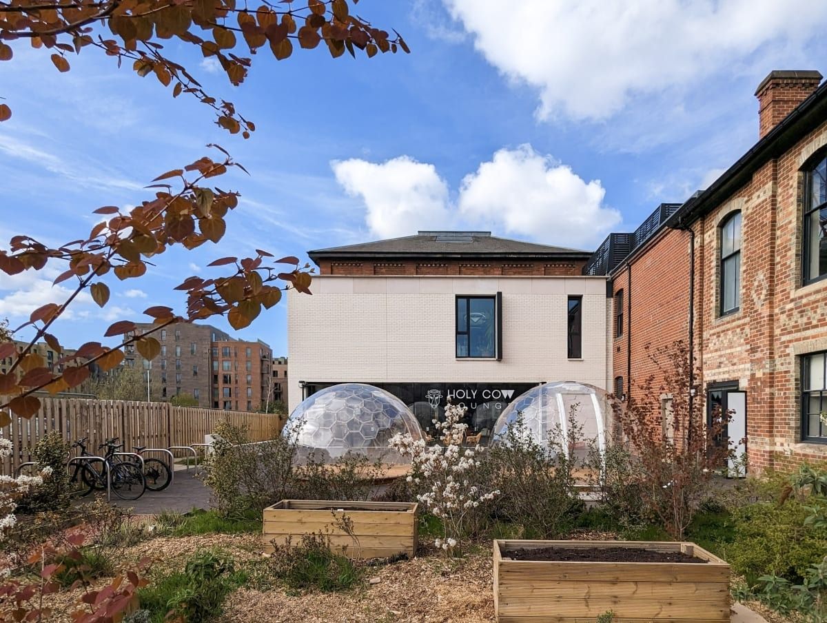 courtyard and cafe at edinburgh printmakers