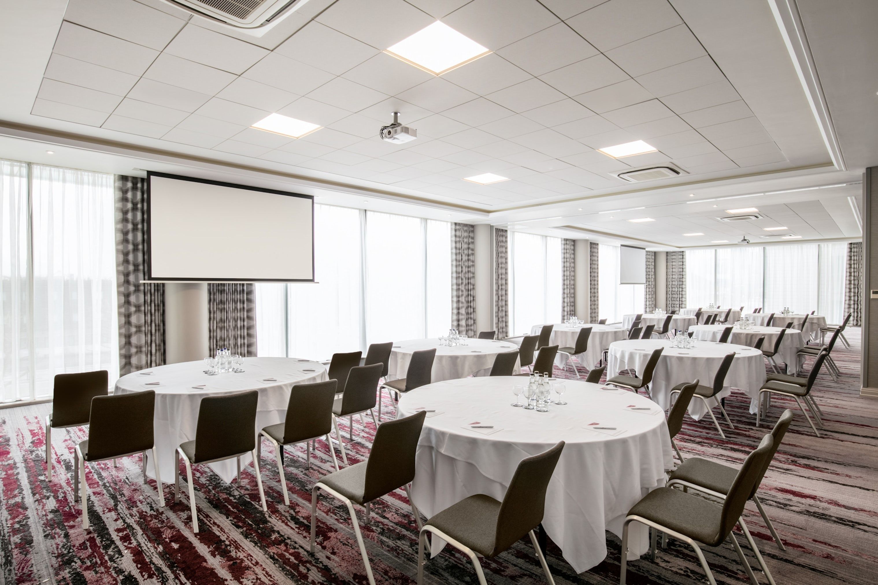 docklands suite at crowne plaza london docklands top conference rooms london