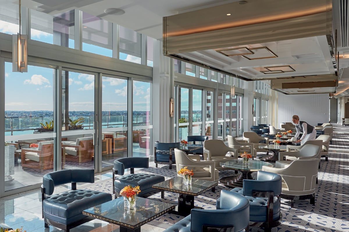 Crystal Club, The Crown1