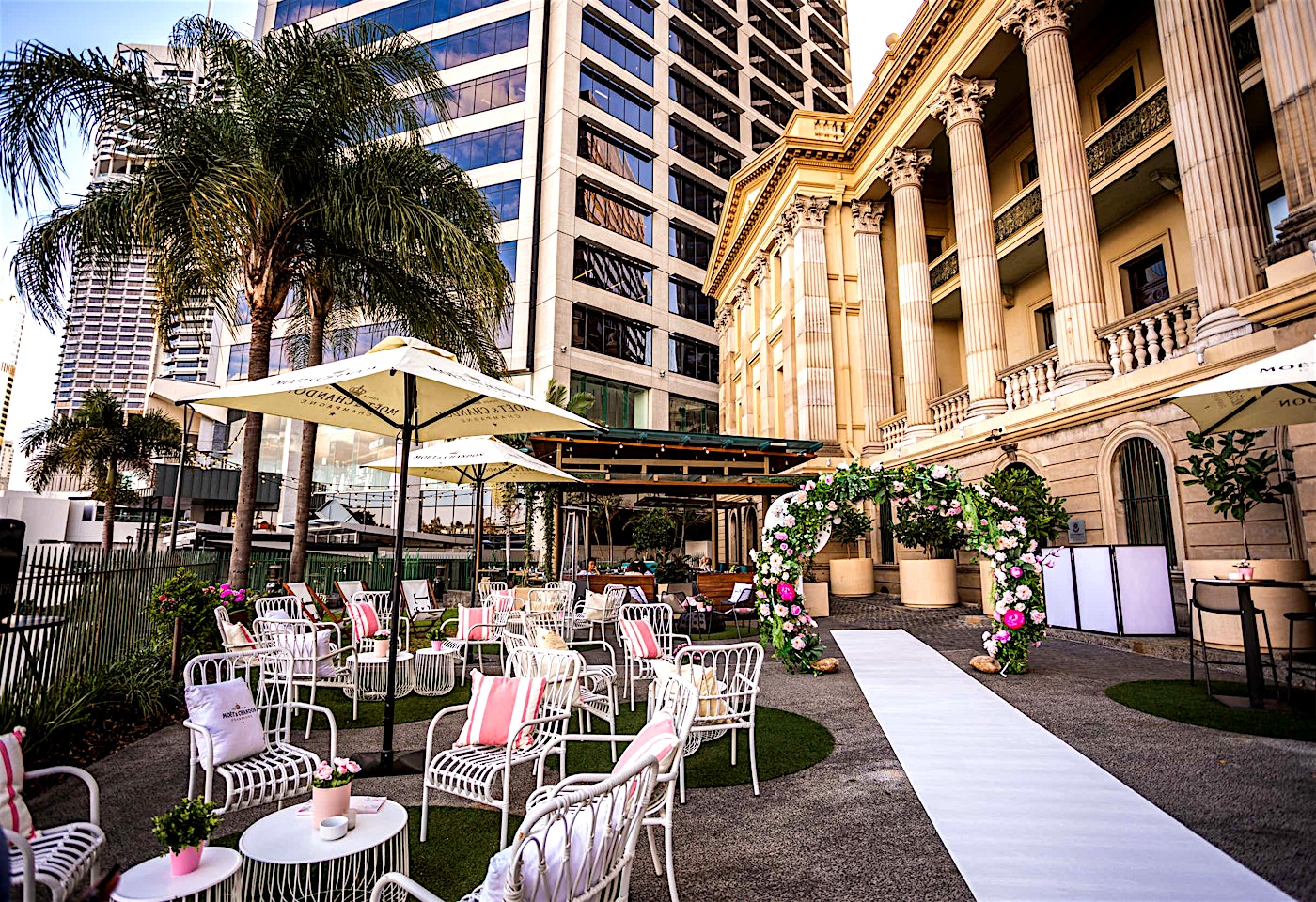 Riverside Terrace, Customs House Brisbane1