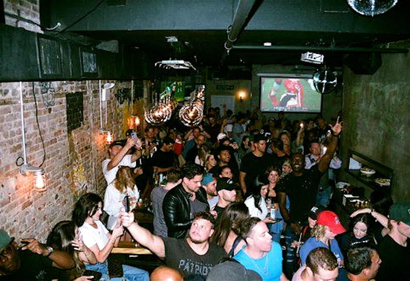 The East Village outdoor bar for sports lovers: Eastpoint image 3