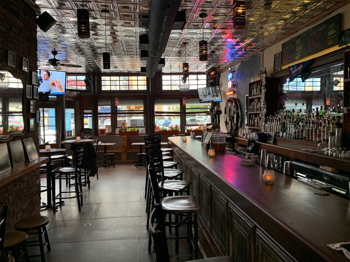 finn's corner sports bar brooklyn nyc private events