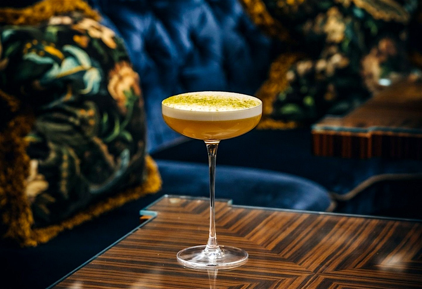 cocktail at fitz bar bloomsbury bar