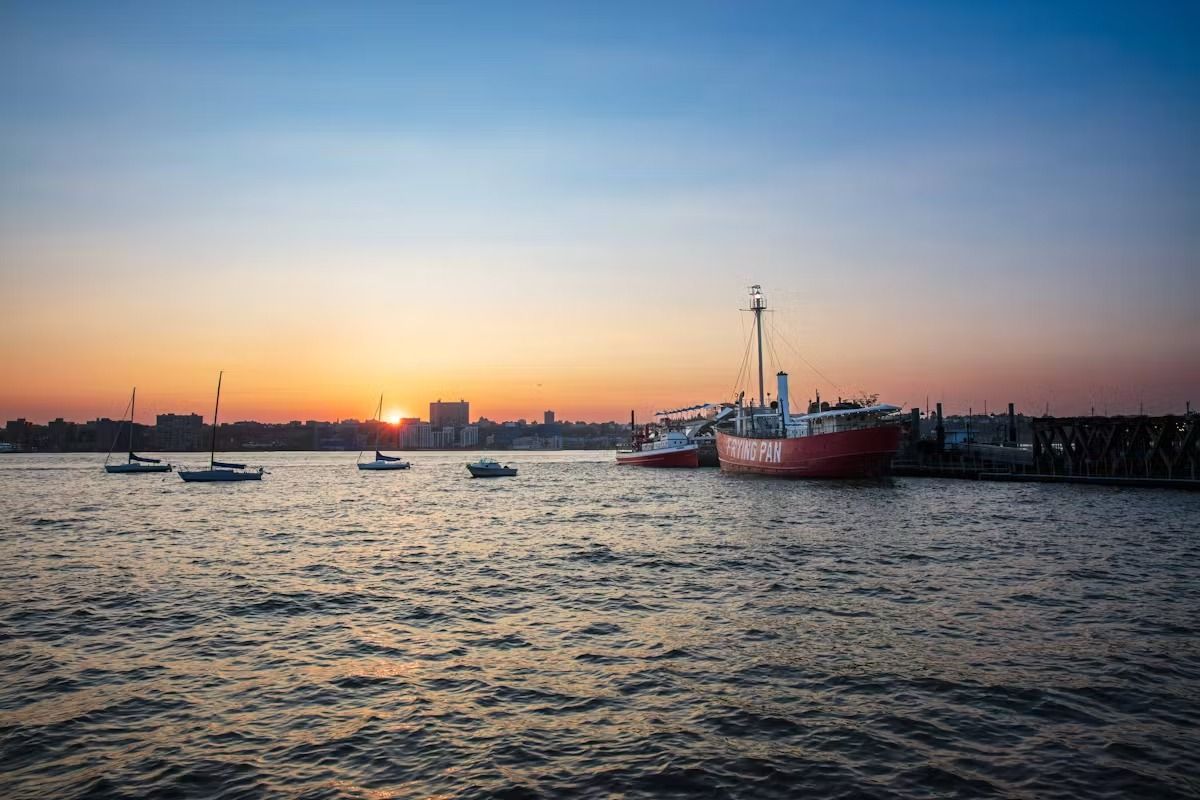 Sunset views across the Hudson: Frying Pan image 2