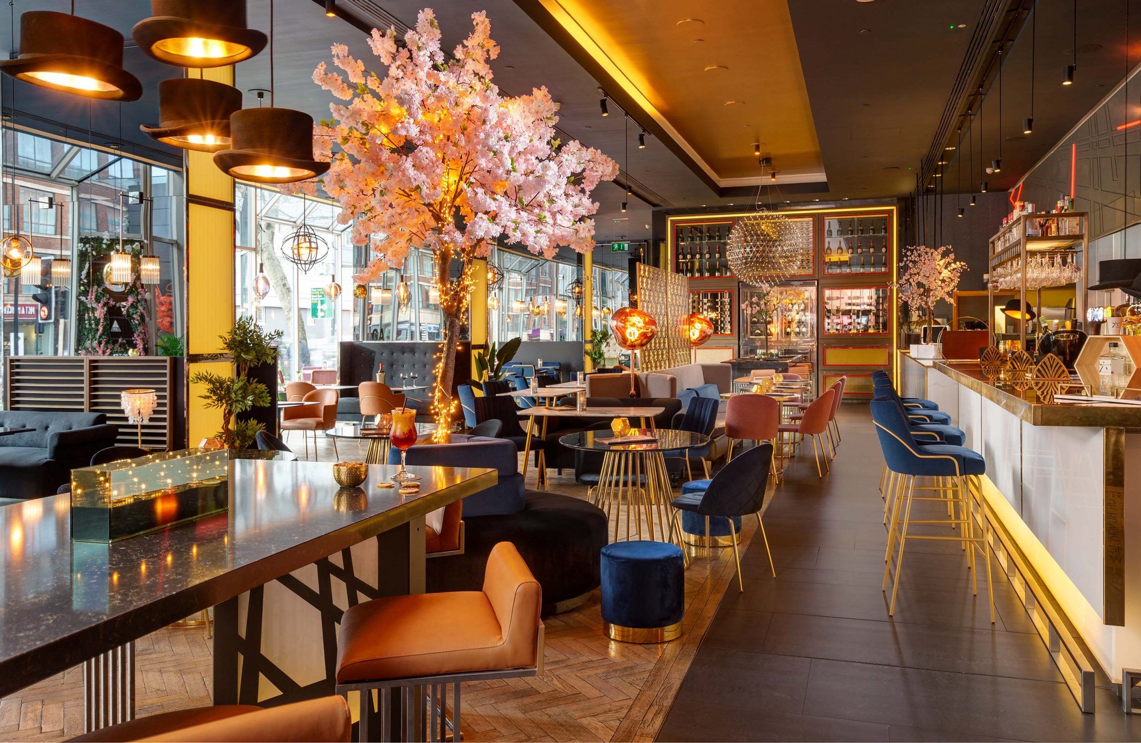 interior of ga kingsx bar and restaurant in kings cross london