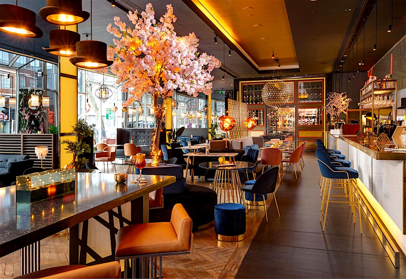 interior of ga kingsx bar and restaurant in kings cross london