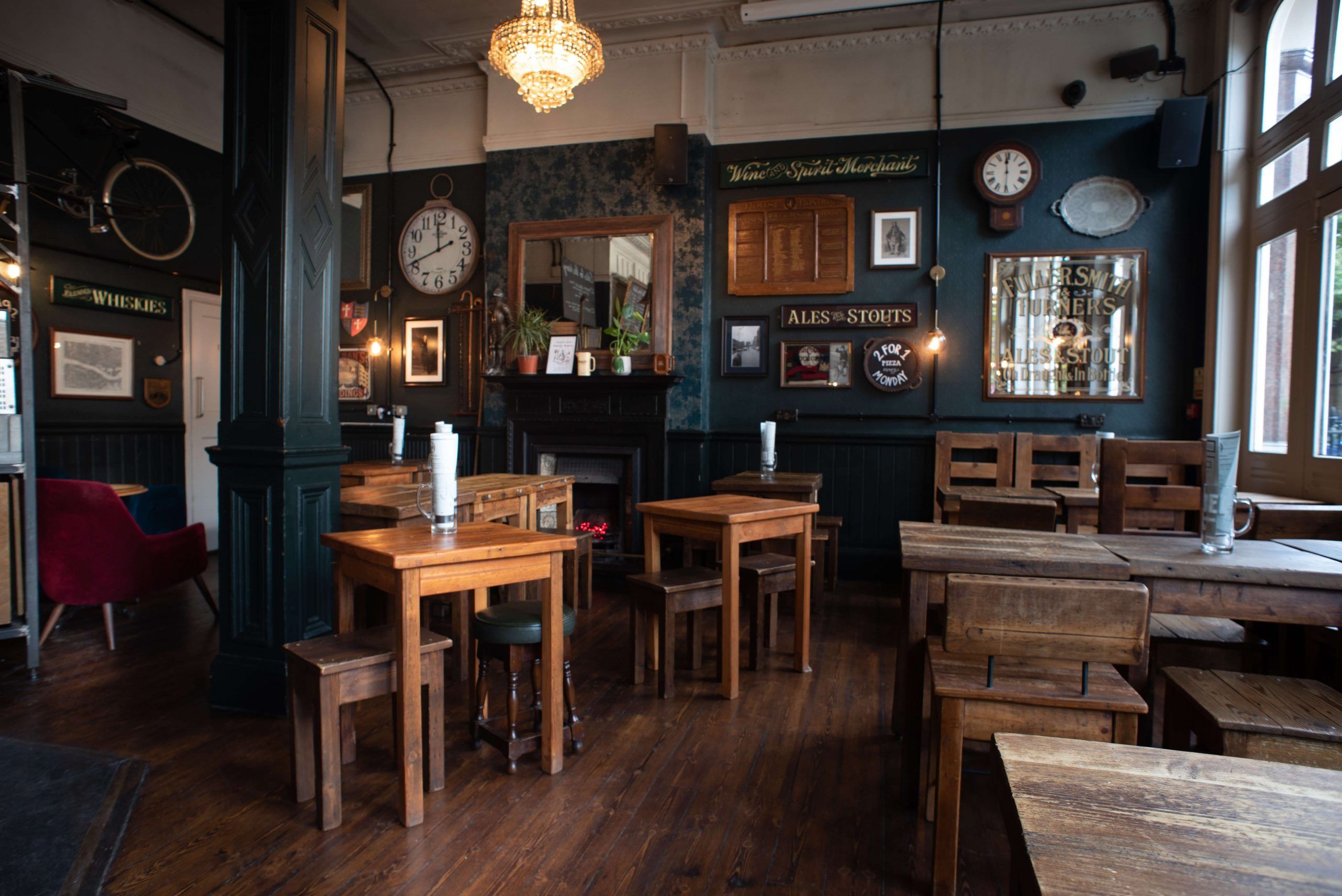 interior of the george and vulture pub in hoxton london