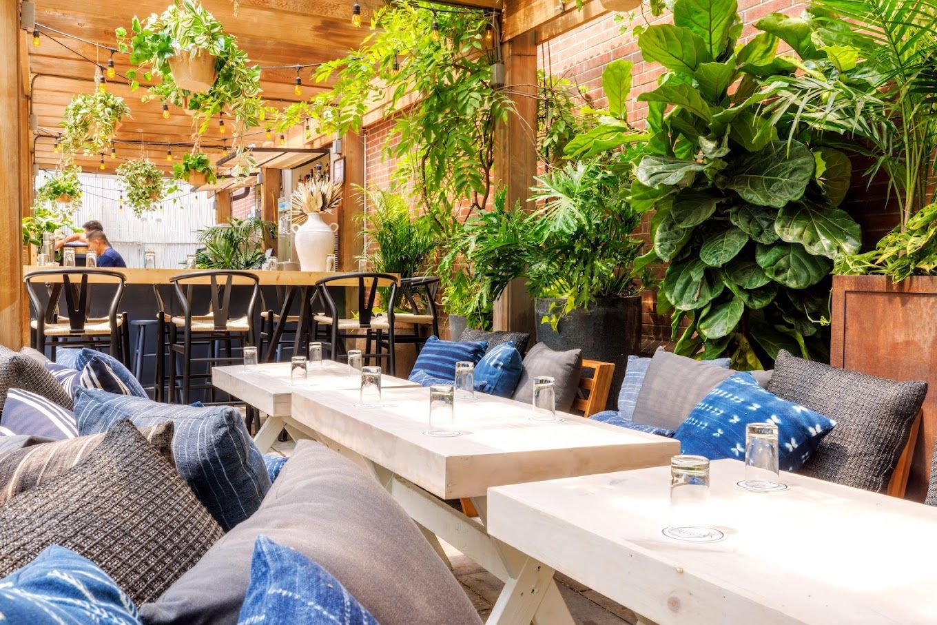 SoHo’s beach bar with lively summer party vibes: Gilligan’s image 2