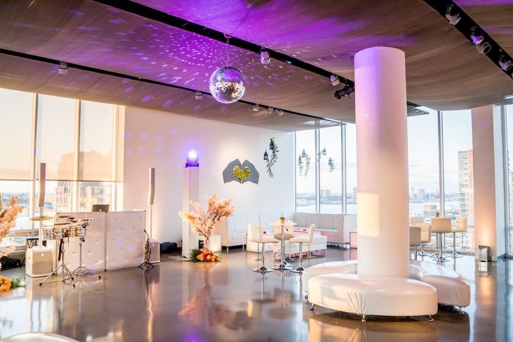 A modern skyline party space: Glasshouse Chelsea image 3