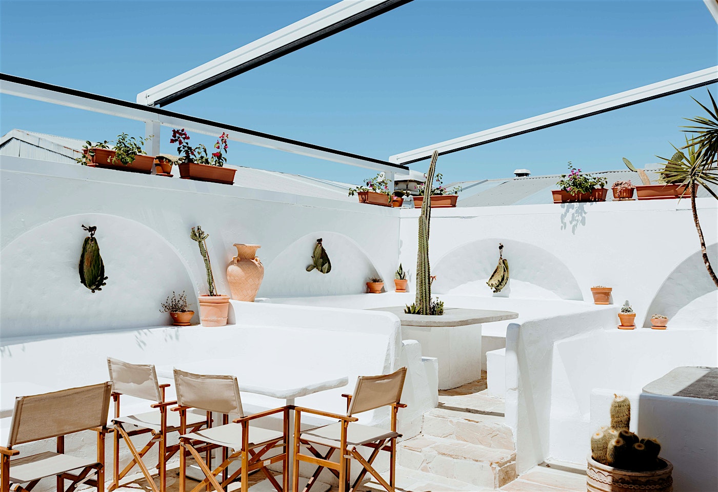 Golden Fleece Hotel | Santorini & Caves of Mykonos | Venue Hire Melbourne | 1