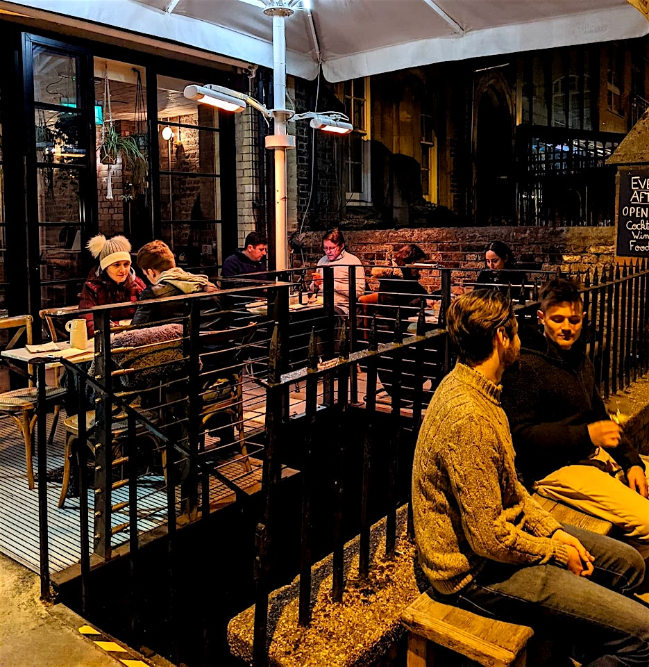 outdoor seating at happiness forgets in hoxton london