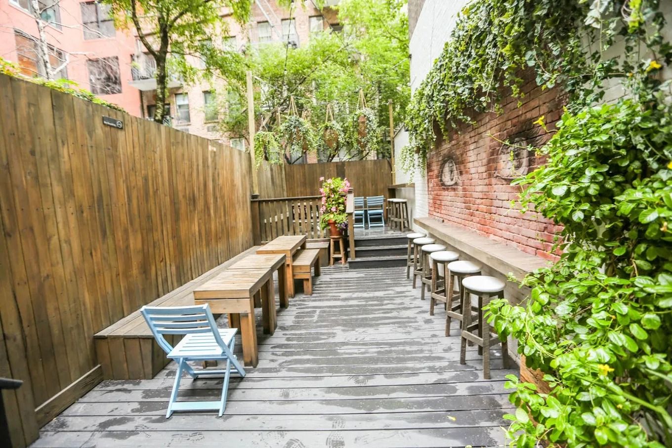 Drink in a Manhattan brownstone backyard: Hidden Lane 1