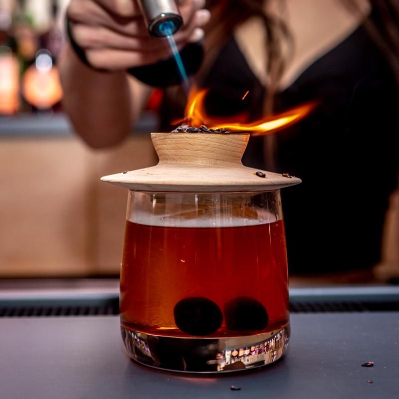 An extravagant Lower Manhattan summer party venue: Hide Rooftop  image 3