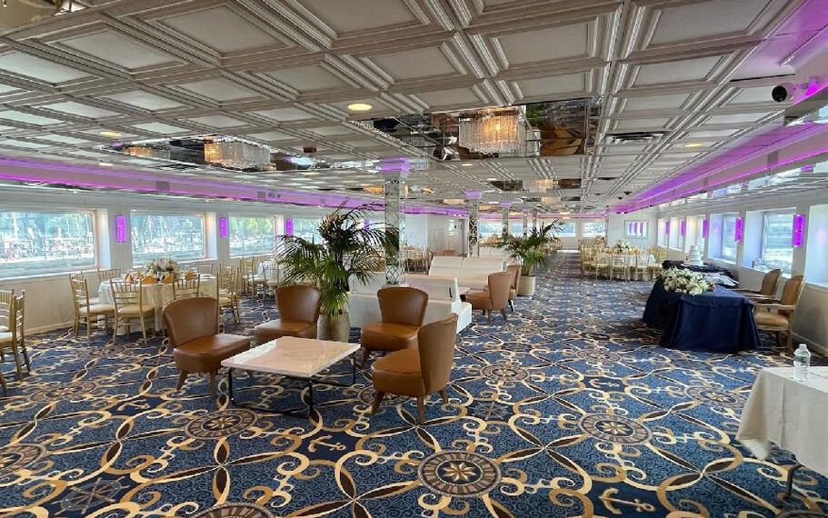 Be a VIP for a night: Horizon's Edge Yacht1