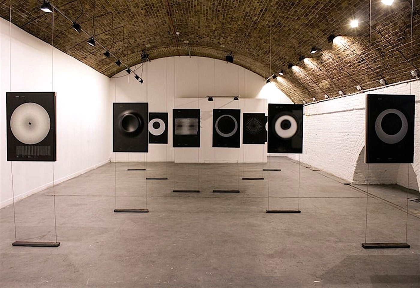 hoxton arches exhibition london