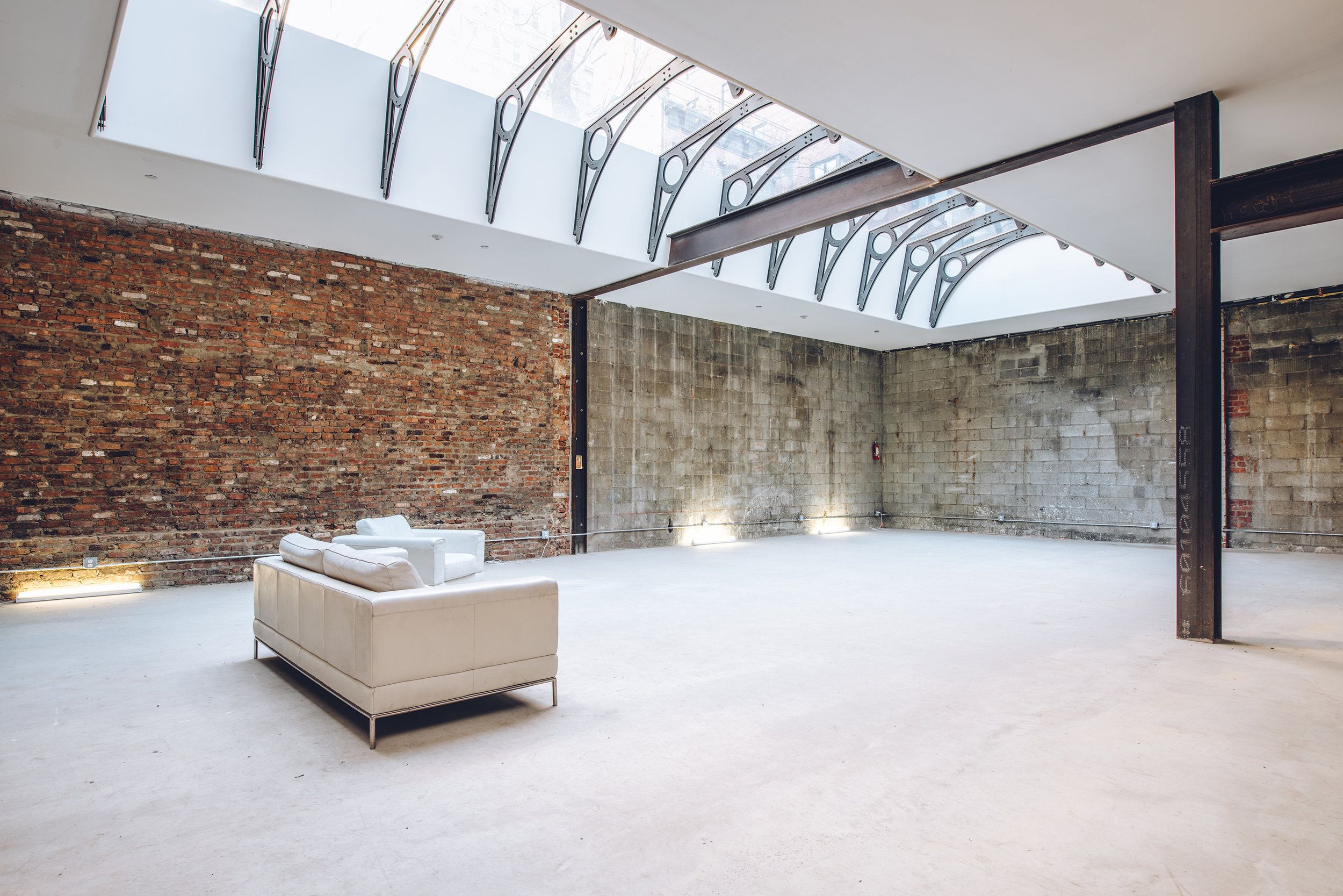   The Lower Manhattan loft that can match the vibe you’re looking for: Ideal Glass Studios  image 2
