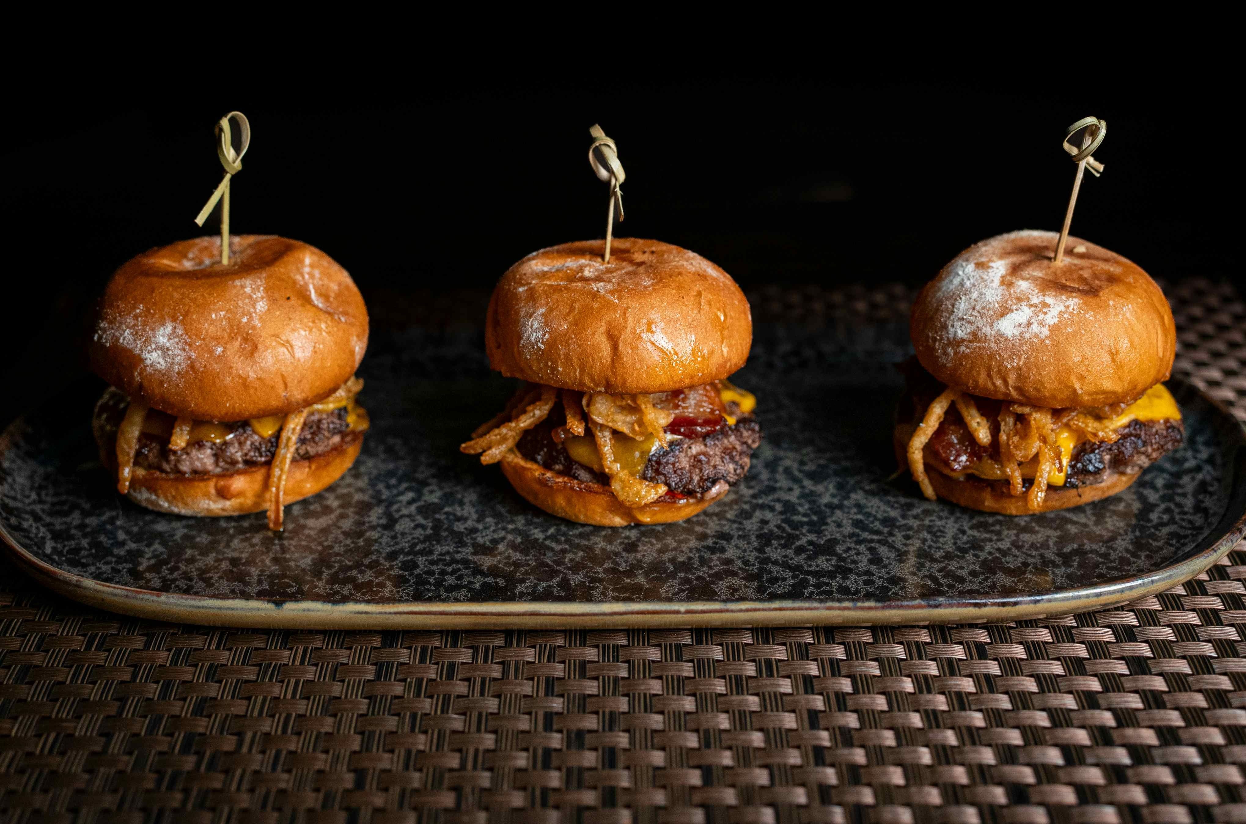 Gin cocktails galore: Ivory Peacock image 3