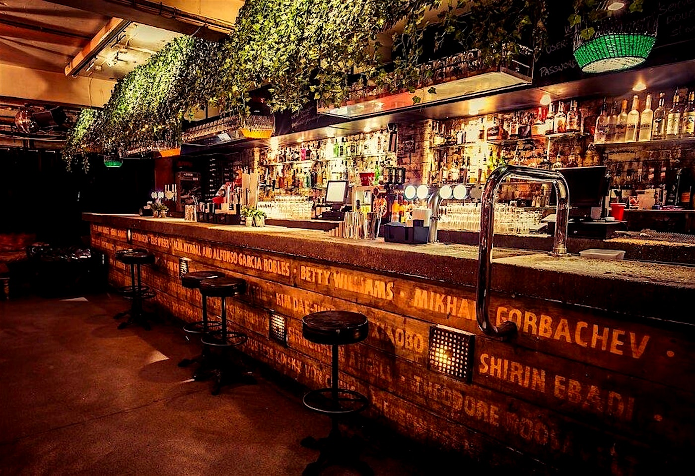 jerusalem bar and kitchen near oxfrod street