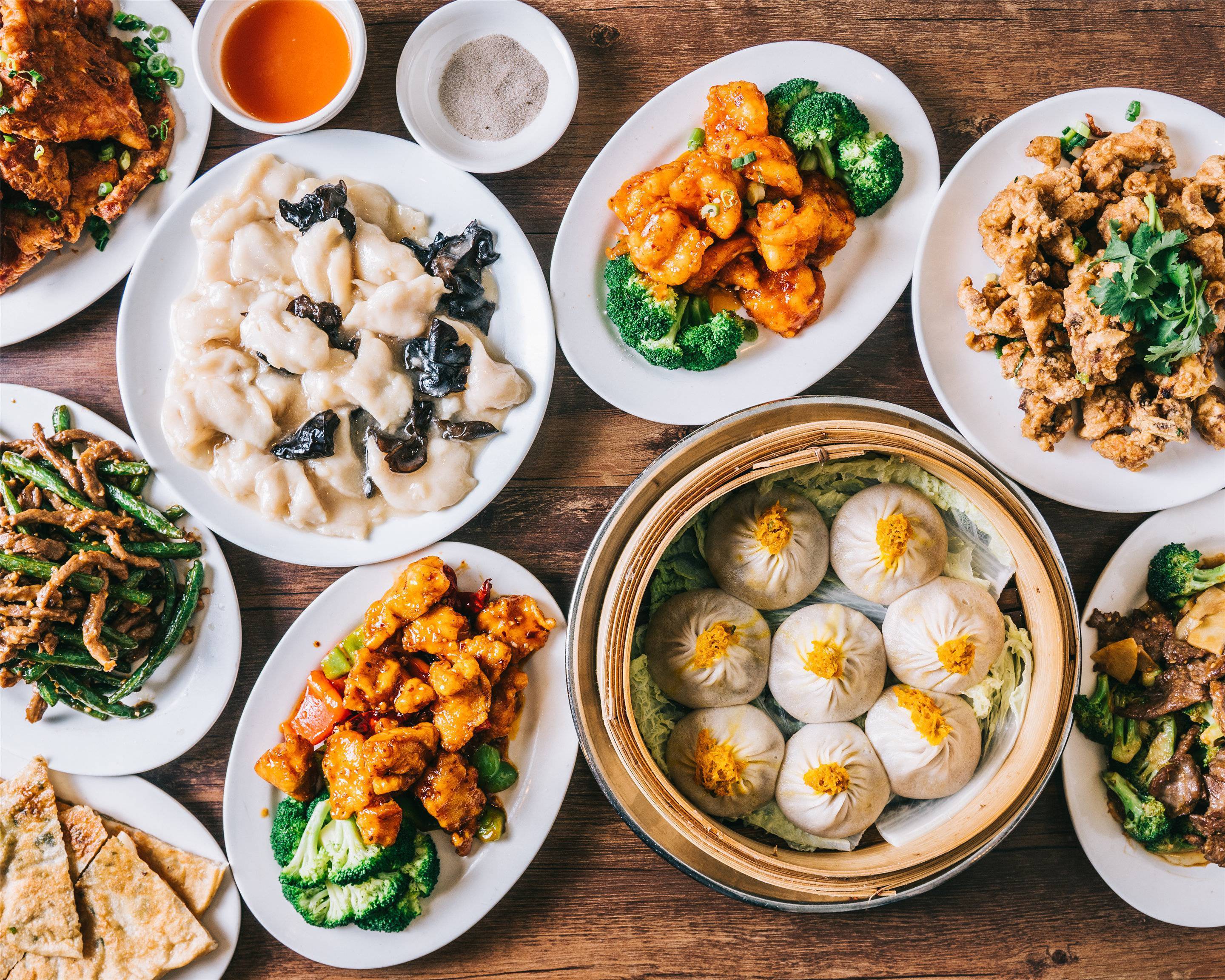 An iconic soup dumpling restaurant for birthdays in Chinatown: Joe's Shanghai1