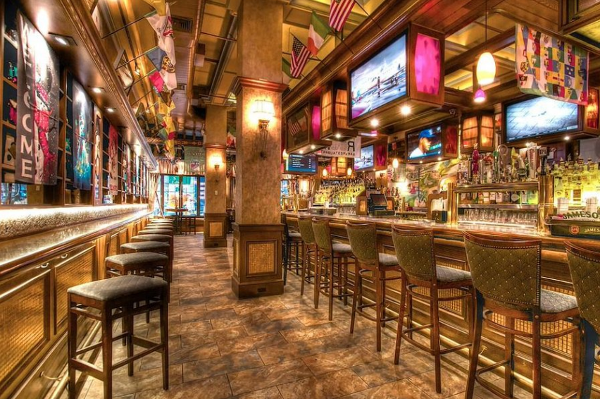 A guide to NYC’s top sports bars, for those brave enough to depart the couch 