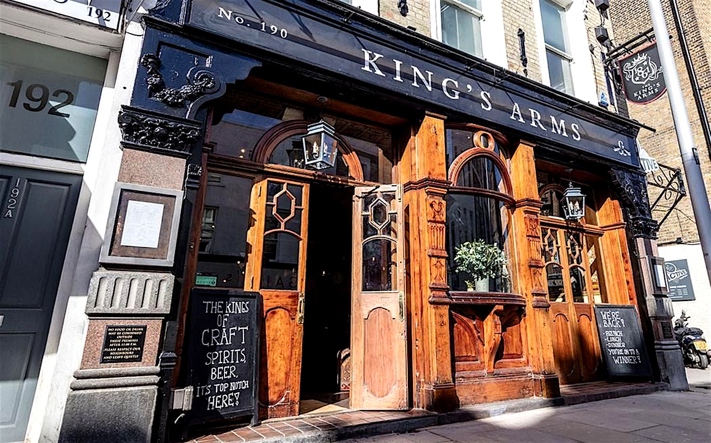 exterior of the kings arms chelsea london bar