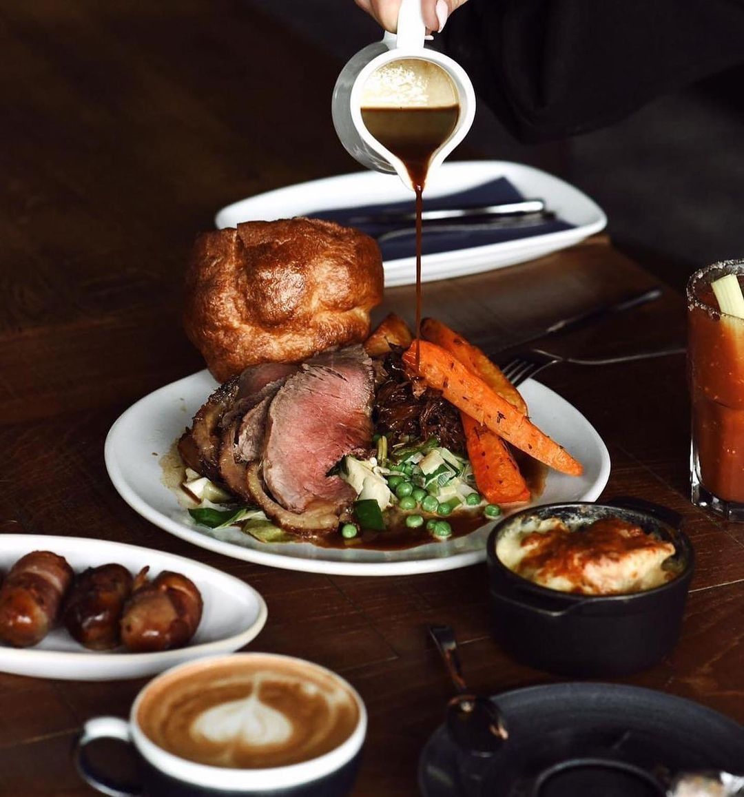 sunday roast at the kings arms chelsea london bar