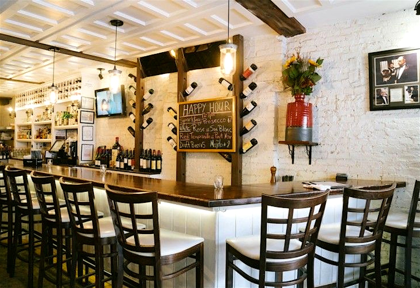 A Midtown wine bar on 2nd Ave: La Cava image 3