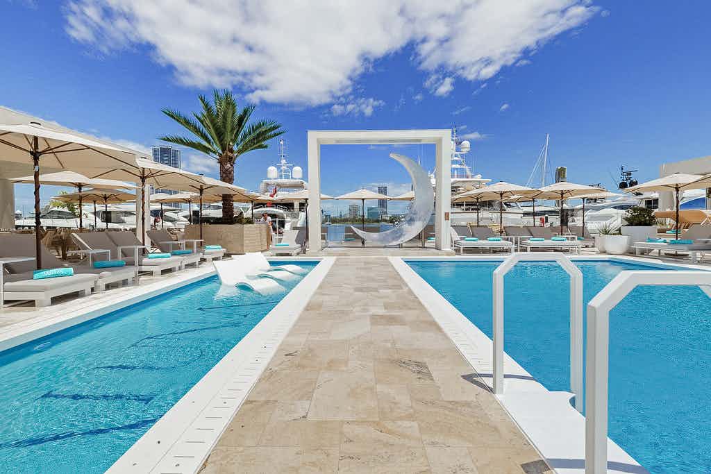 La Luna Beach Club (Pool) | Poolside View | Venue Hire Gold Coast | 2