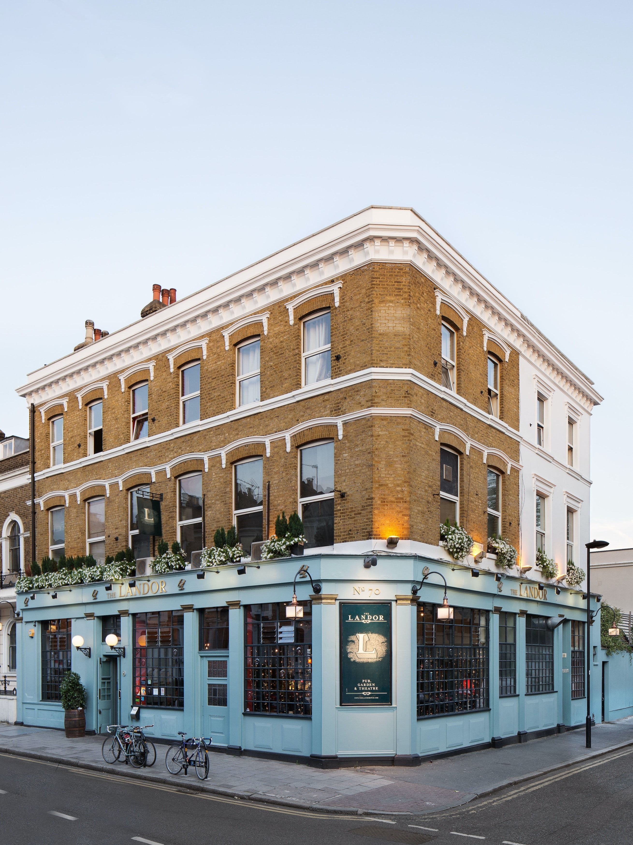 exterior of landor pub the boardroom clapham meeting room