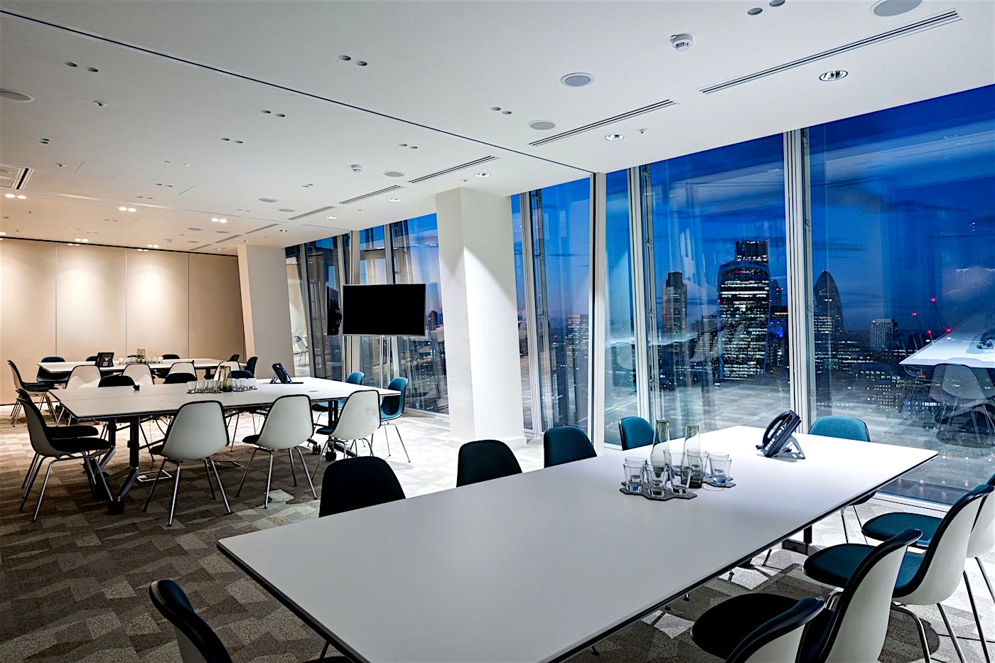 large meeting room at tog event spaces in the shard london bridge