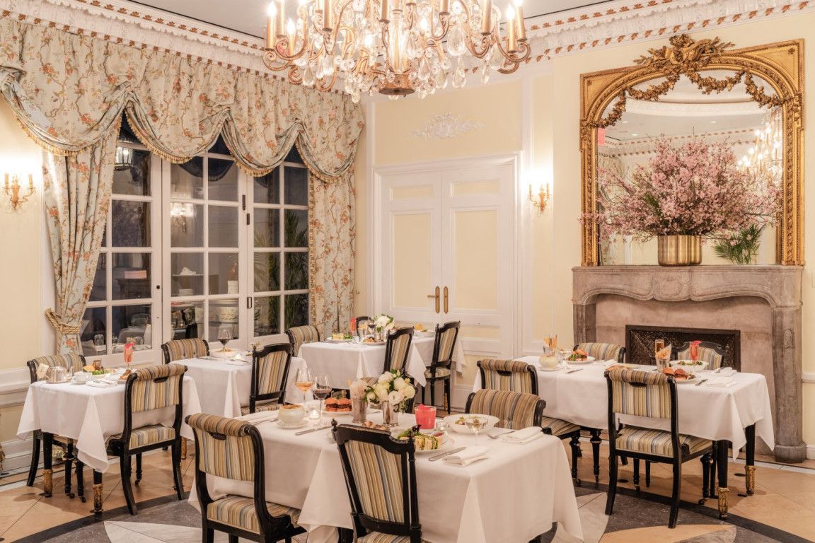 Transport your guests to a Parisian paradise: Ladurée SoHo  image 2