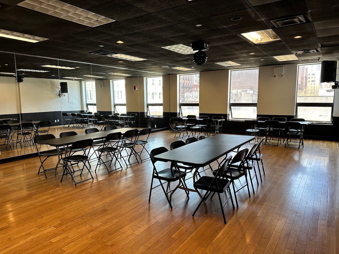 A large, multi-purpose affordable meeting room in Midtown, NYC: Little Dreams Event Space image 2