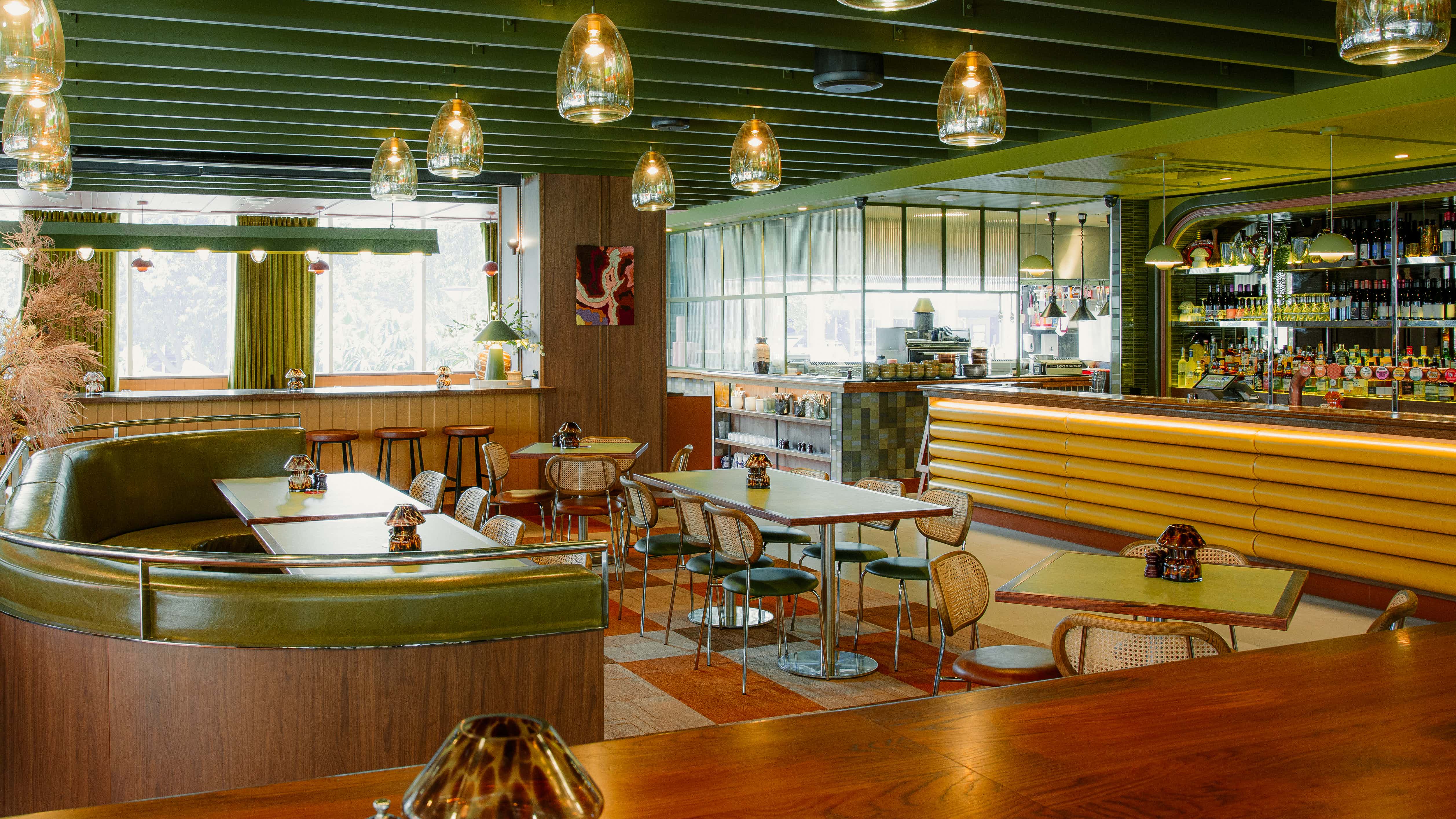 The Club, Maggie May image 2