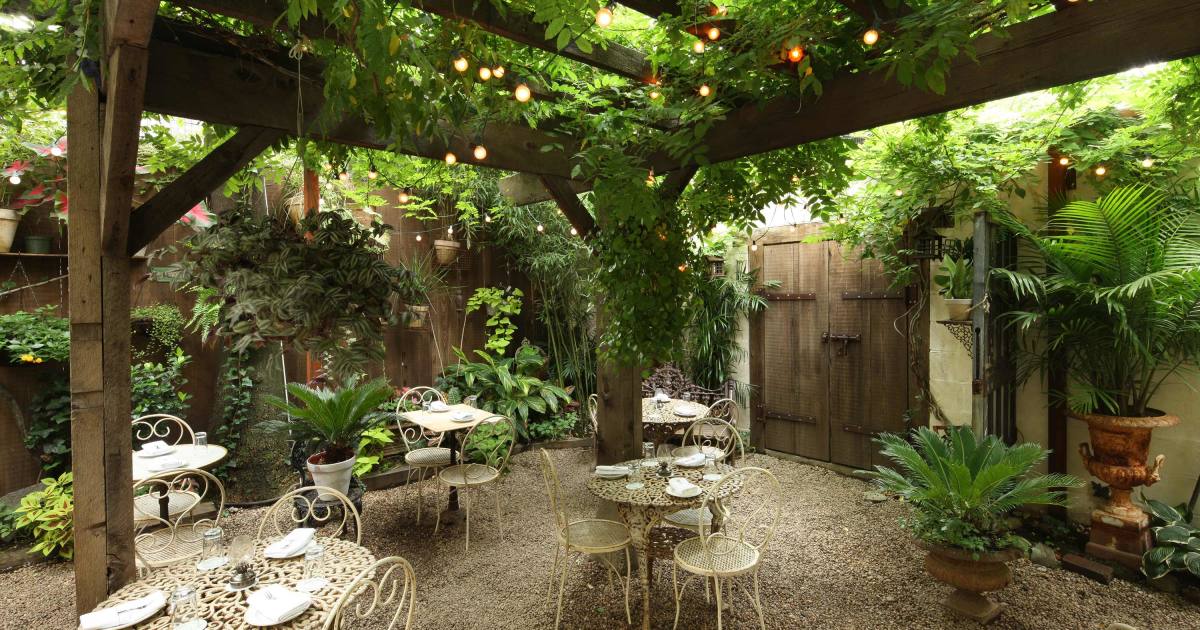 maison premiere outdoor bars brooklyn