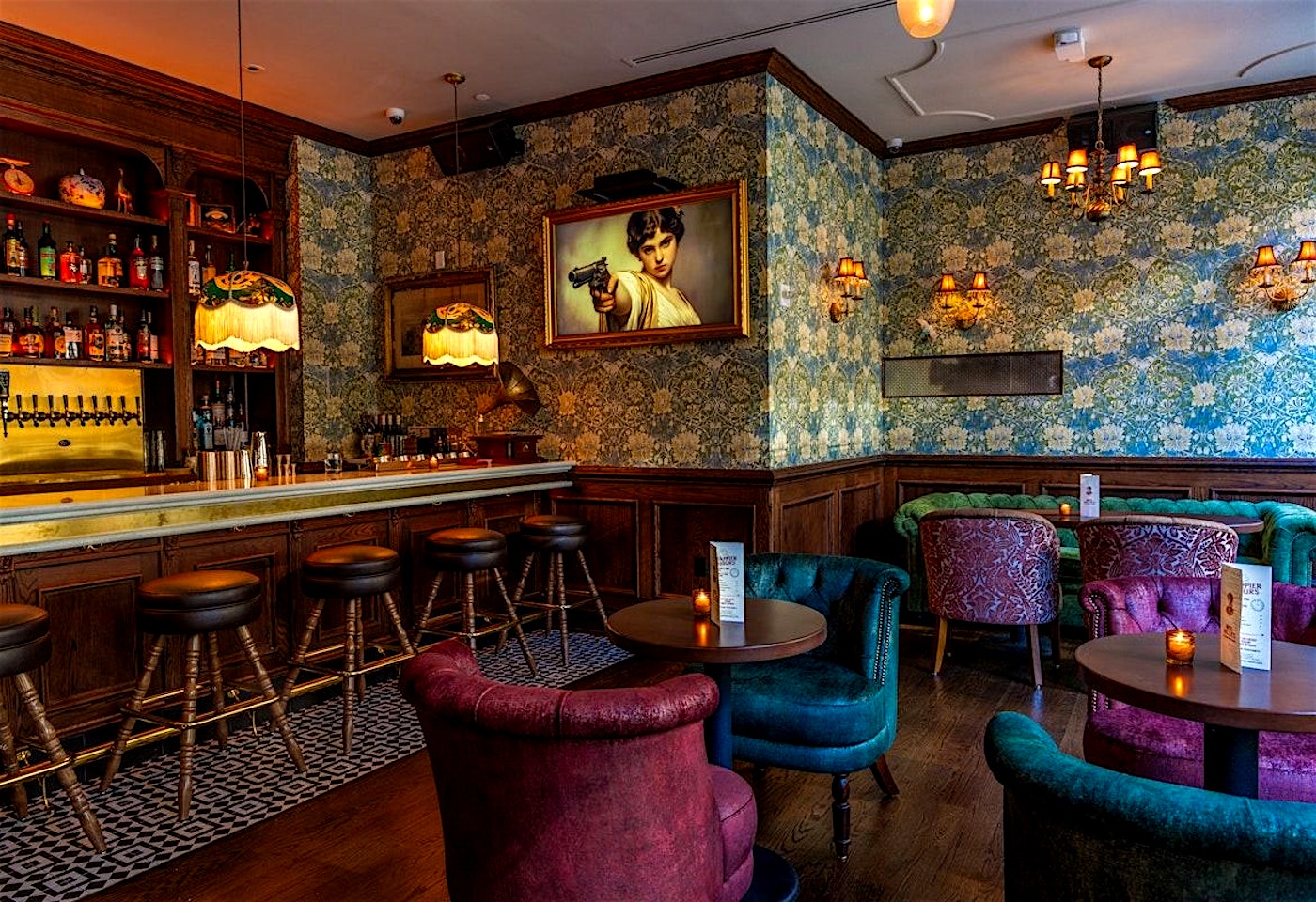 A quirky Midtown bar where you can celebrate the First Amendment: Miss Nellie’s 1