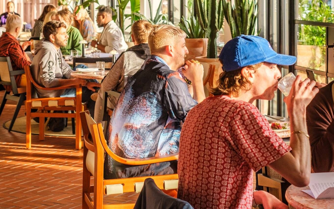 one hundred shoreditch cocktail bars 3