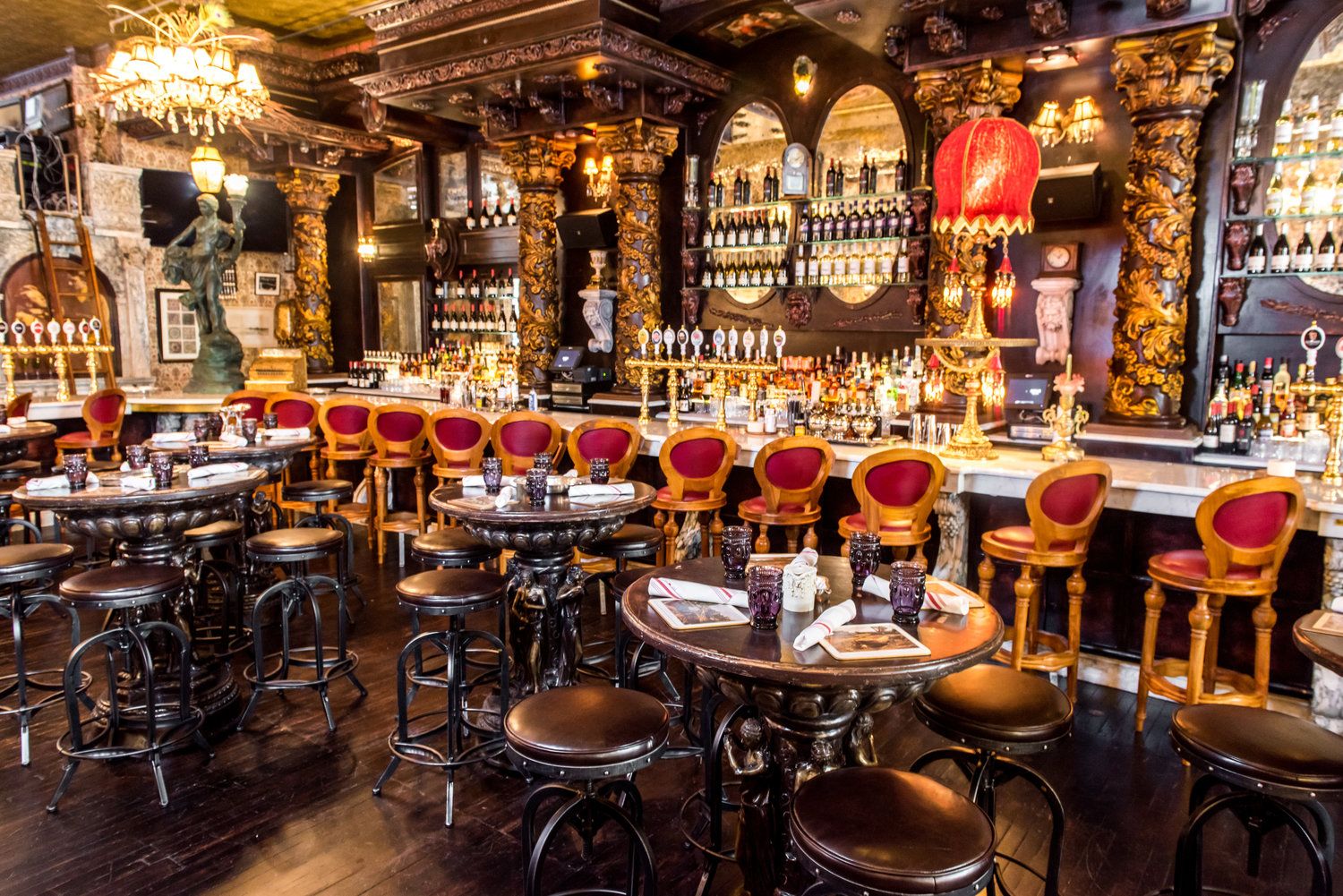 oscar wilde halloween party venues to book nyc