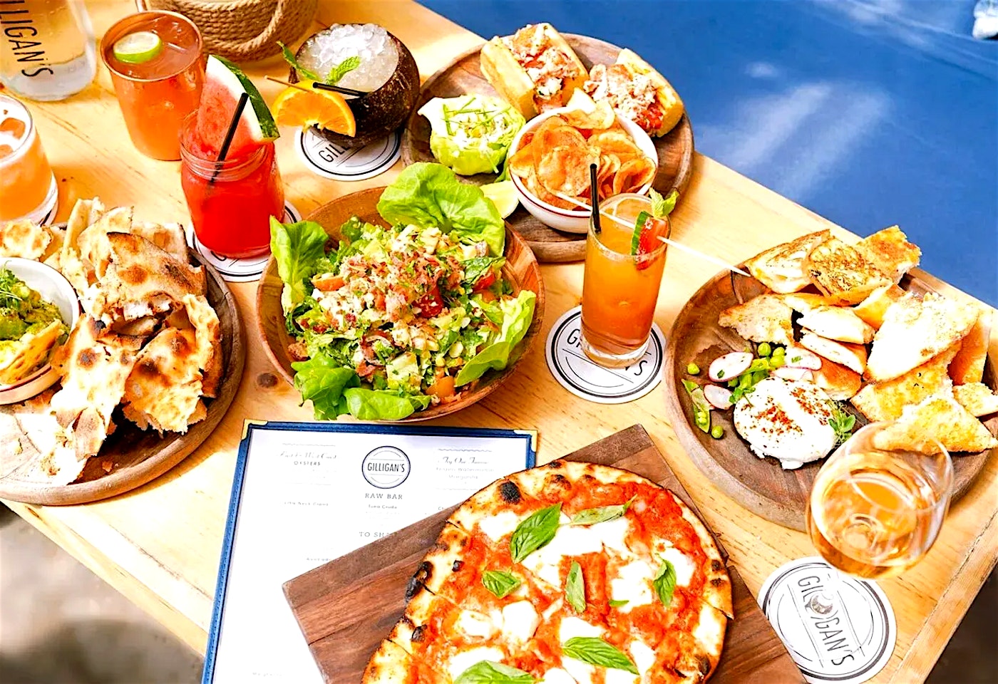 outdoor bars gilligans manhattan