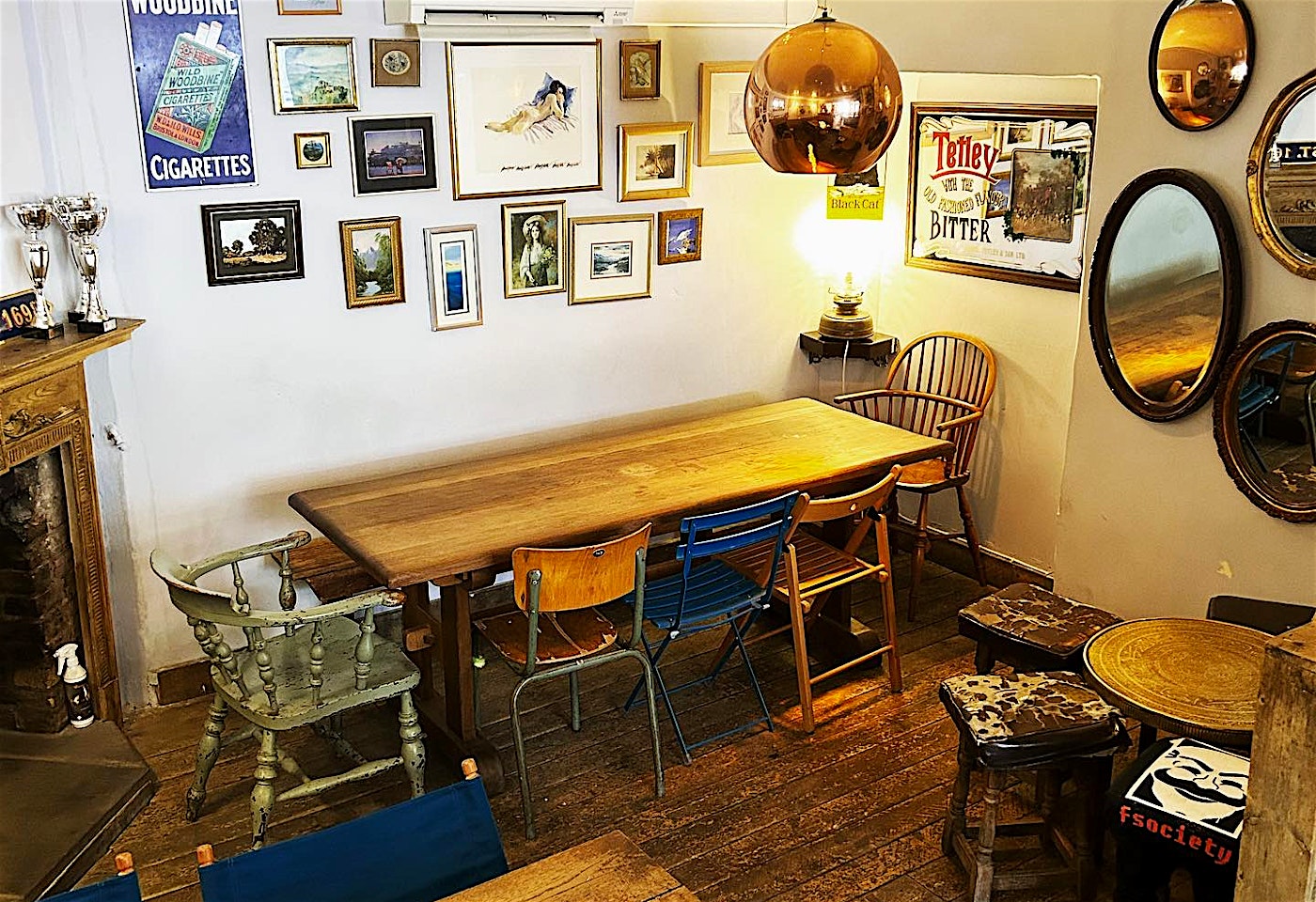 interior of the prince arthur pub in old street in london