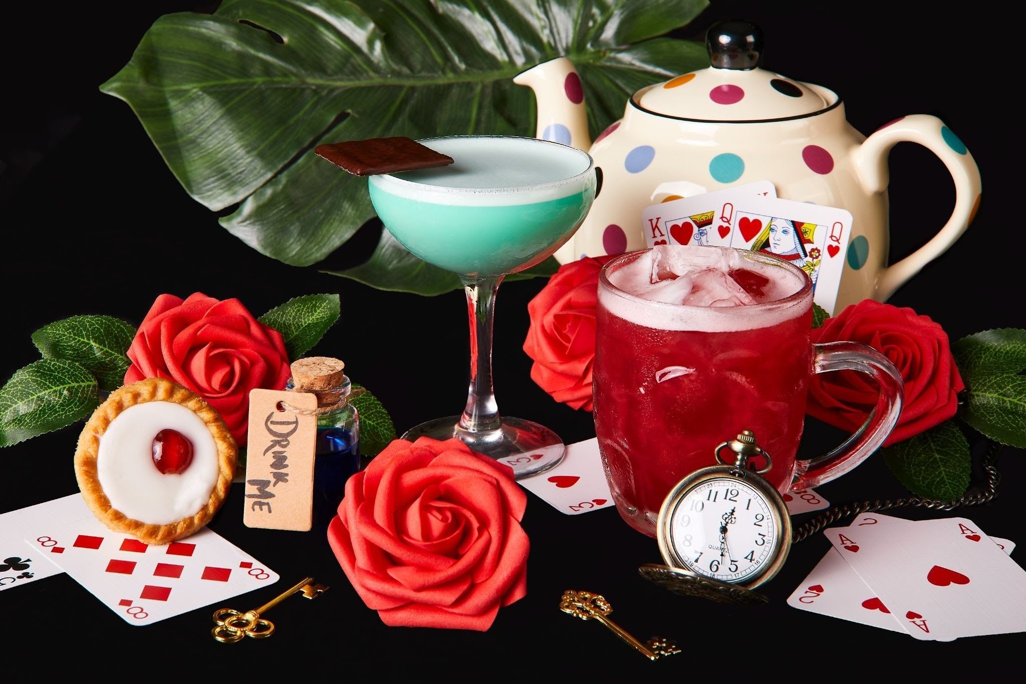 A colourful, festive outdoor bar in London: Queen of Hoxton image 3