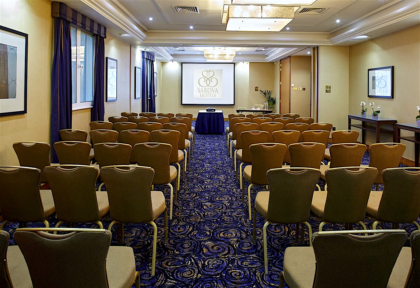 queens suite meeting room at the rembrandt hotel in south kensington london