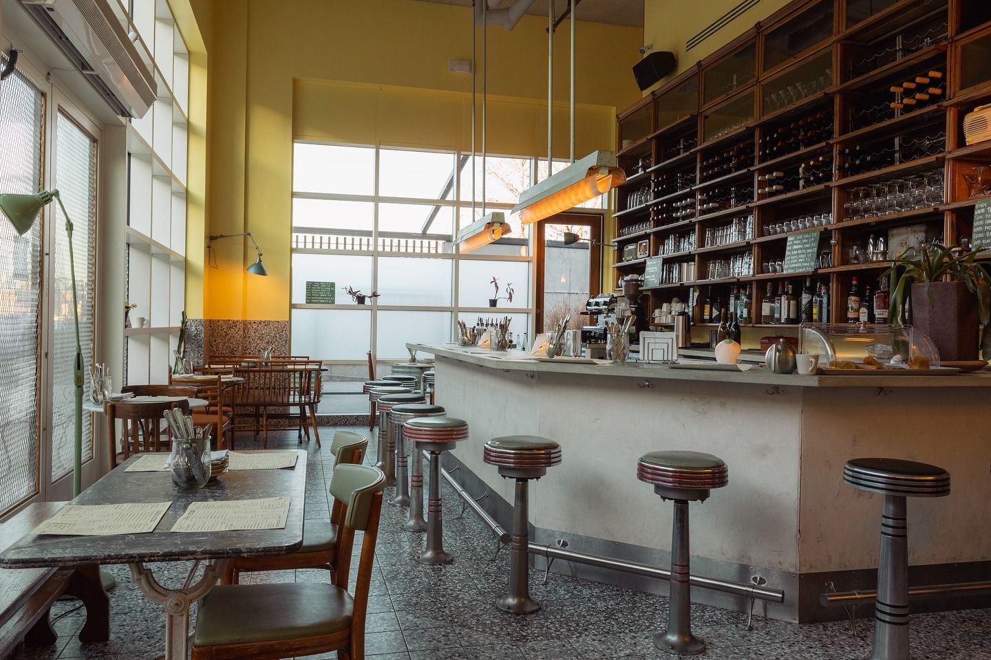 This Greenpoint venue pays tribute to the neighborhood's history: Radio Star image 3