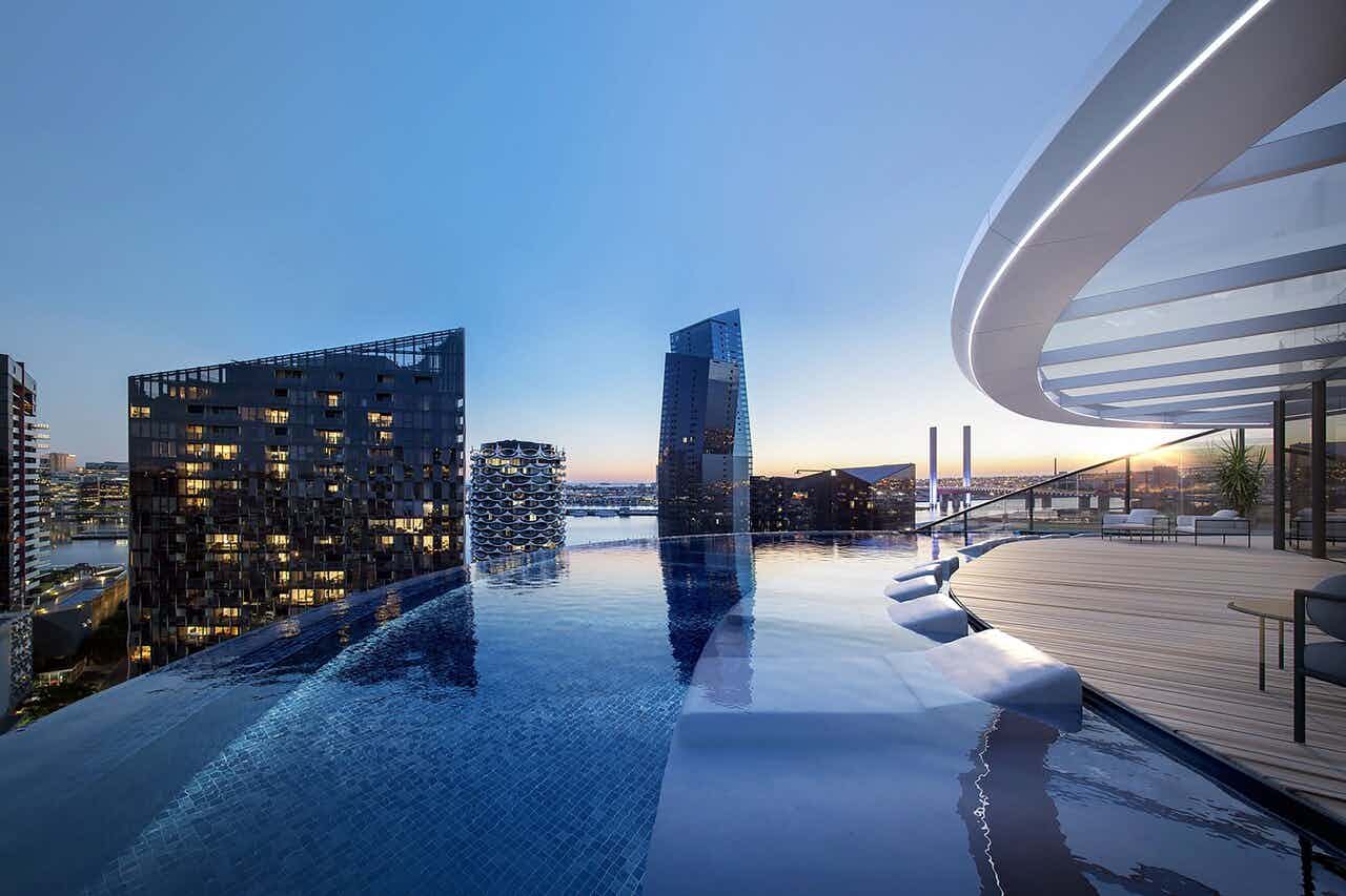 Melbourne Marriott Hotel Docklands | Rooftop Infinity Pool | Venue Hire Melbourne | 2