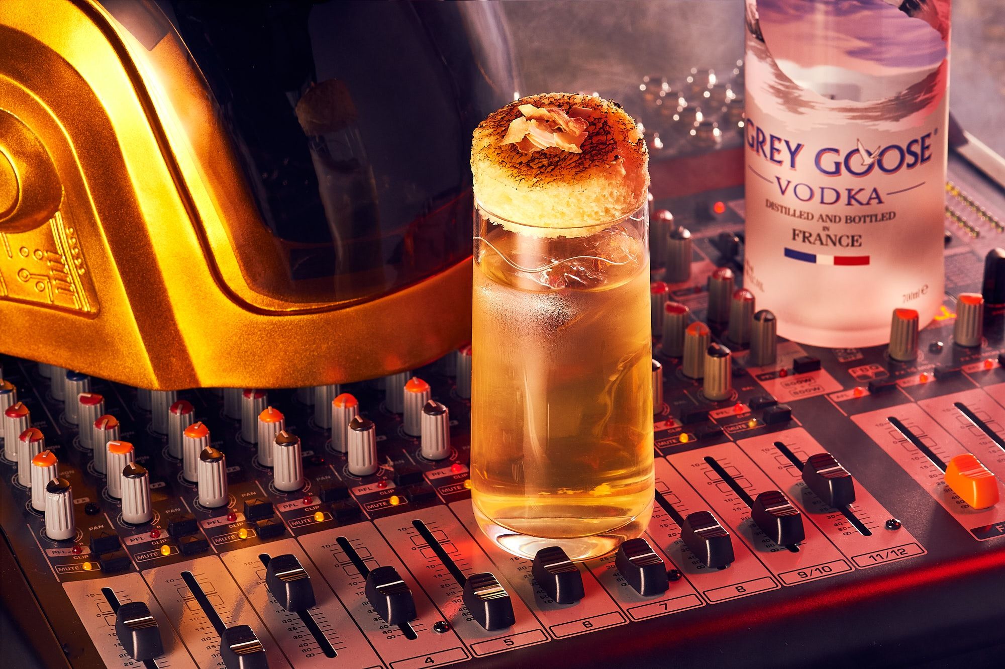 cocktail at scarfes bar holborn cocktail bar london