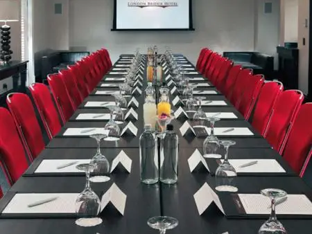 shakespeare suite meeting room at the london bridge hotel