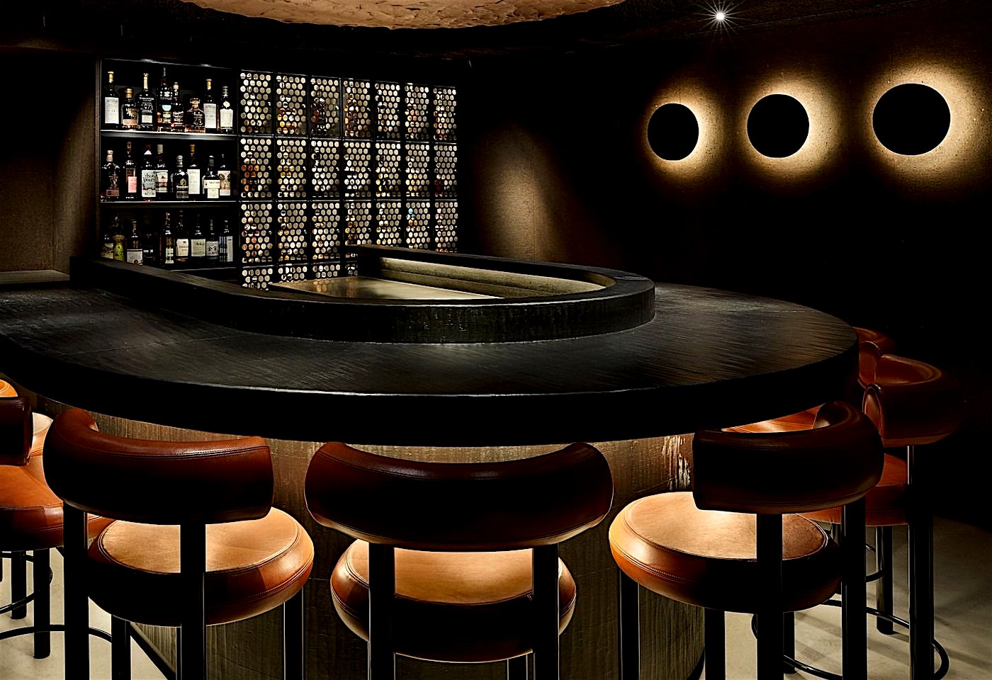 interior of silverleaf liverpool street cocktail bar london