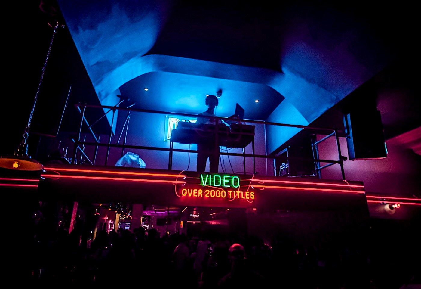 simons bar oxford street bar