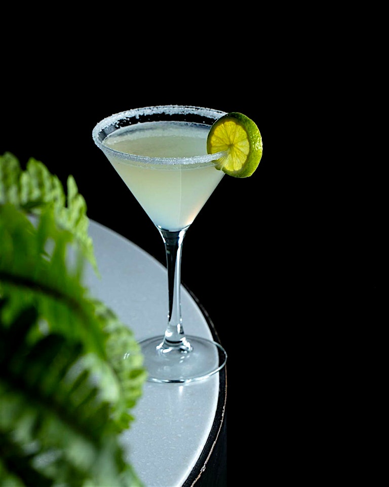 cocktail at smiths bar and grill paddington cocktail bar london
